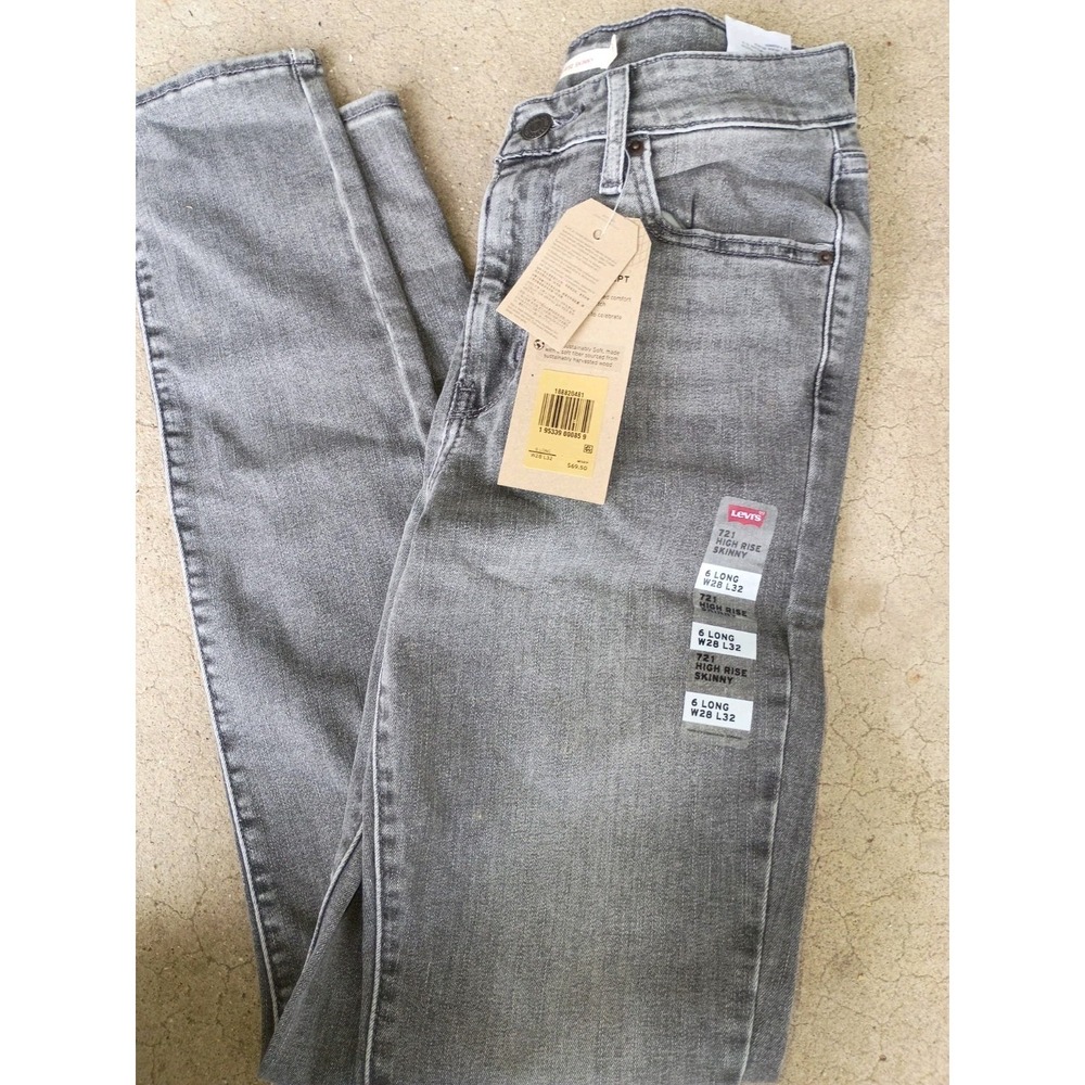 Levis 721 High Rise Skinny Jeans 28x32 Nwt
